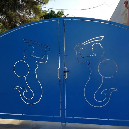 La Sirenetta Bellicosa Torre Suda